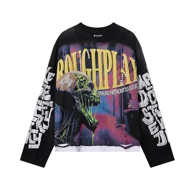 Black Graphic-Print Studded Sleeve Oversized T-Shirt 4