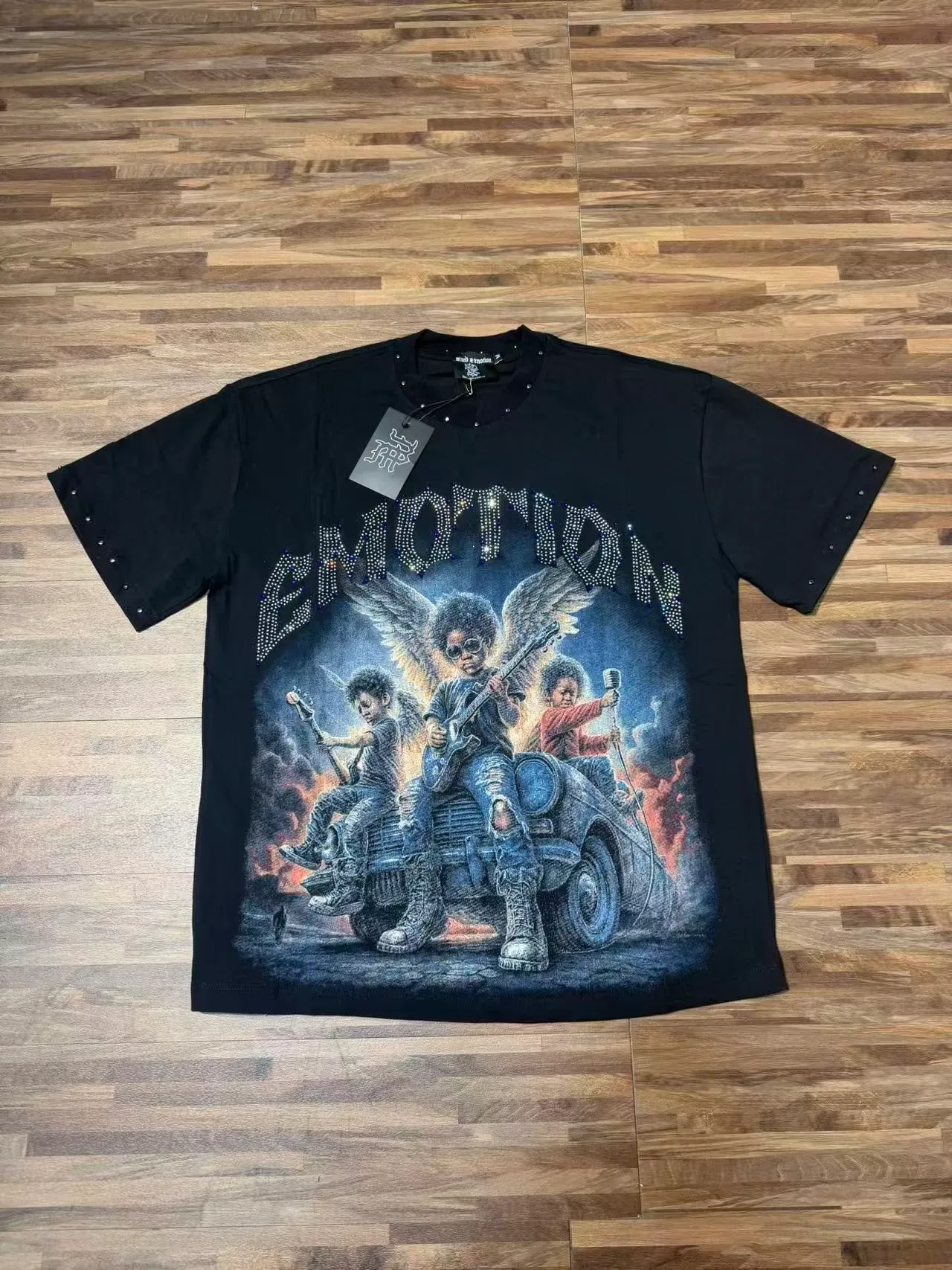 Black Graphic-Print Studded Sleeve T-Shirt 3