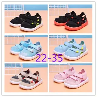 Sandales casuales noires et vertes à deux brides, fermeture Velcro, dessus en maille