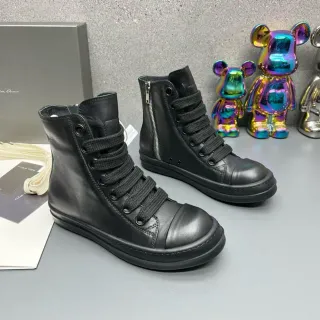 Black High-Top Smooth Leather Upper Ankle Boots