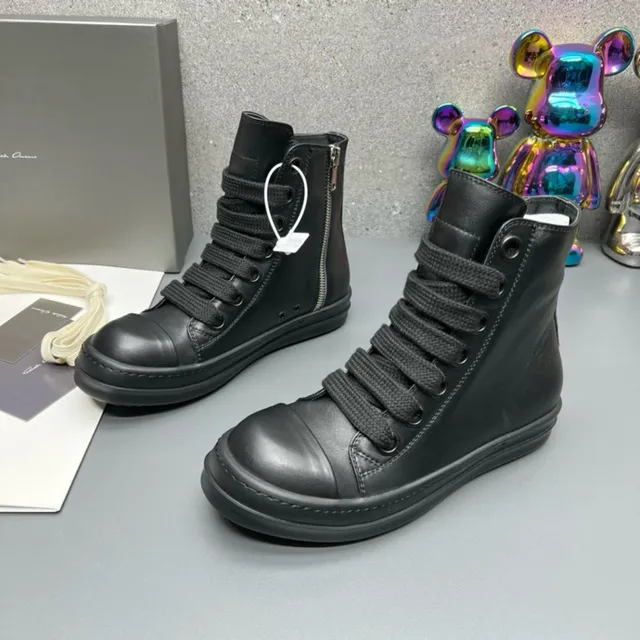 Black High-Top Smooth Leather Upper Ankle Boots 3