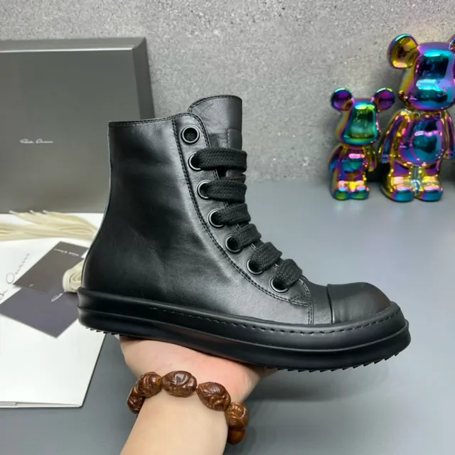 Black High-Top Smooth Leather Upper Ankle Boots 7