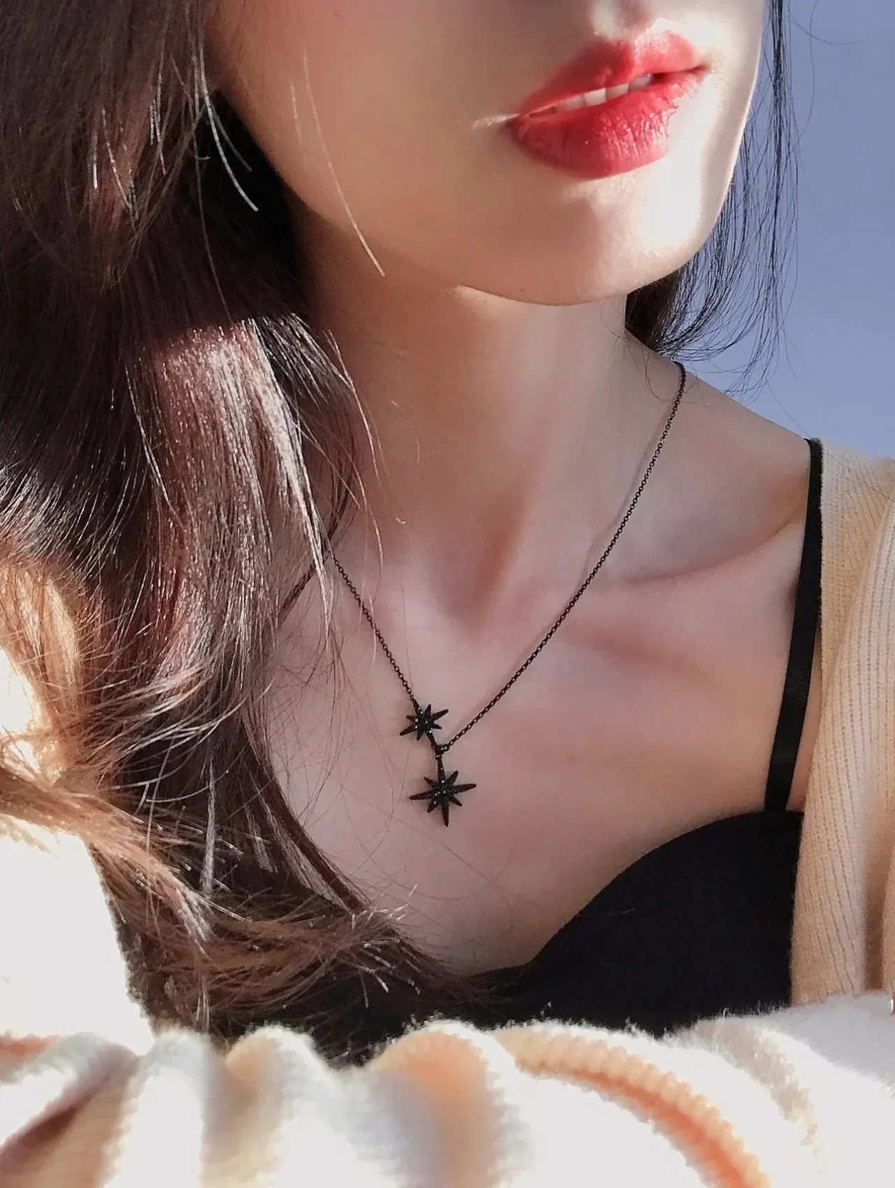 Collar con colgante de doble estrella negro marino cadena de metal oscuro 2