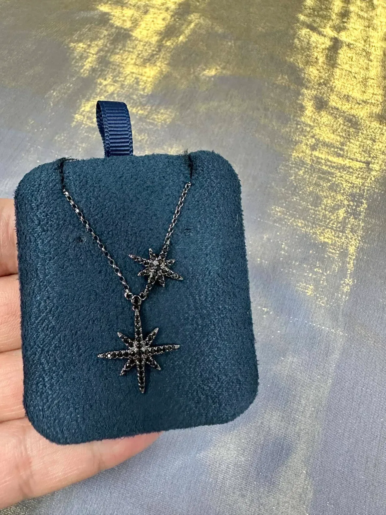 Collar con colgante de doble estrella negro marino cadena de metal oscuro 7