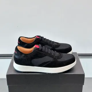 Black Pink Suede e malha superior Tênis com midsole chunky branco