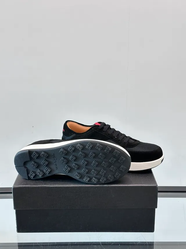 Black Pink Suede And Mesh Upper White Chunky Midsole Sneakers 2