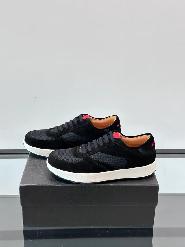 Black Pink Suede And Mesh Upper White Chunky Midsole Sneakers 4