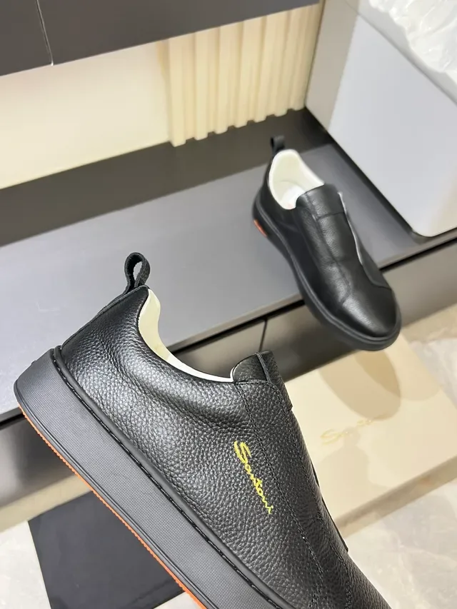 Black Slip-On Textured Leather Casual Shoes 3