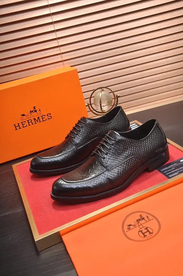 Black Snake-Embossed Cap Toe Oxford Shoes 4