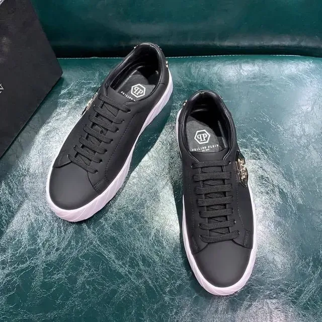 Black White Matte Upper Ribbed Sole Sneakers 3