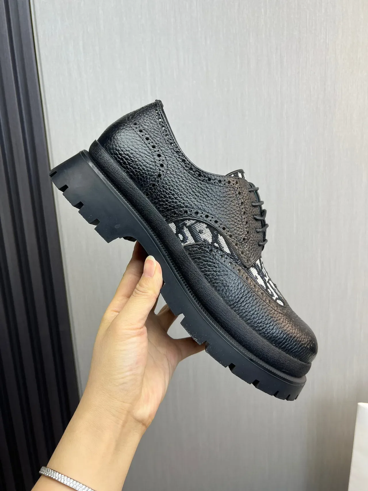Black White Textured Pebbled Leather Perforations Brogue 4
