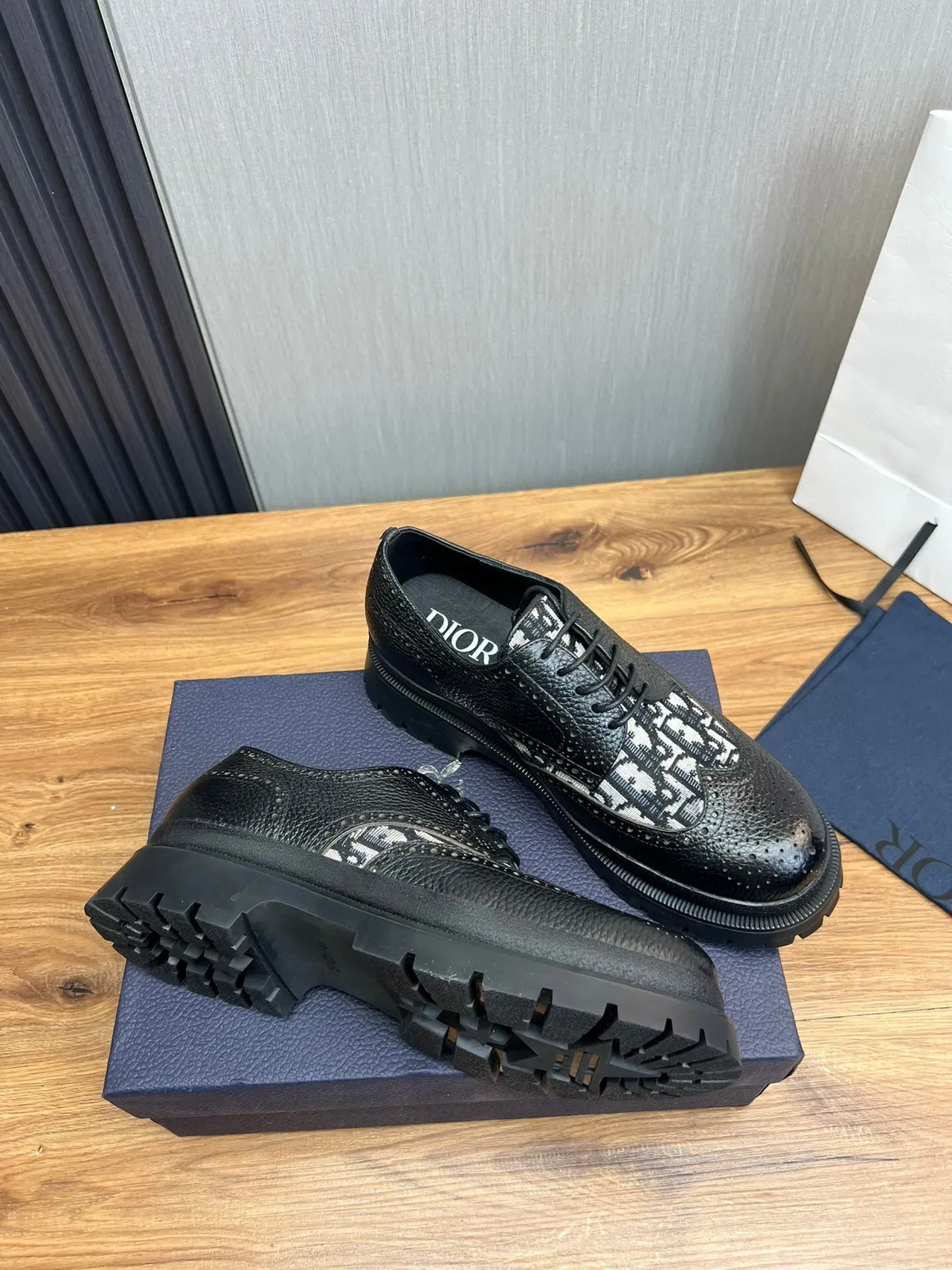 Black White Textured Pebbled Leather Perforations Brogue 6