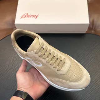 Brioni Tênis Lifestyle Bege Perfurado em Suede