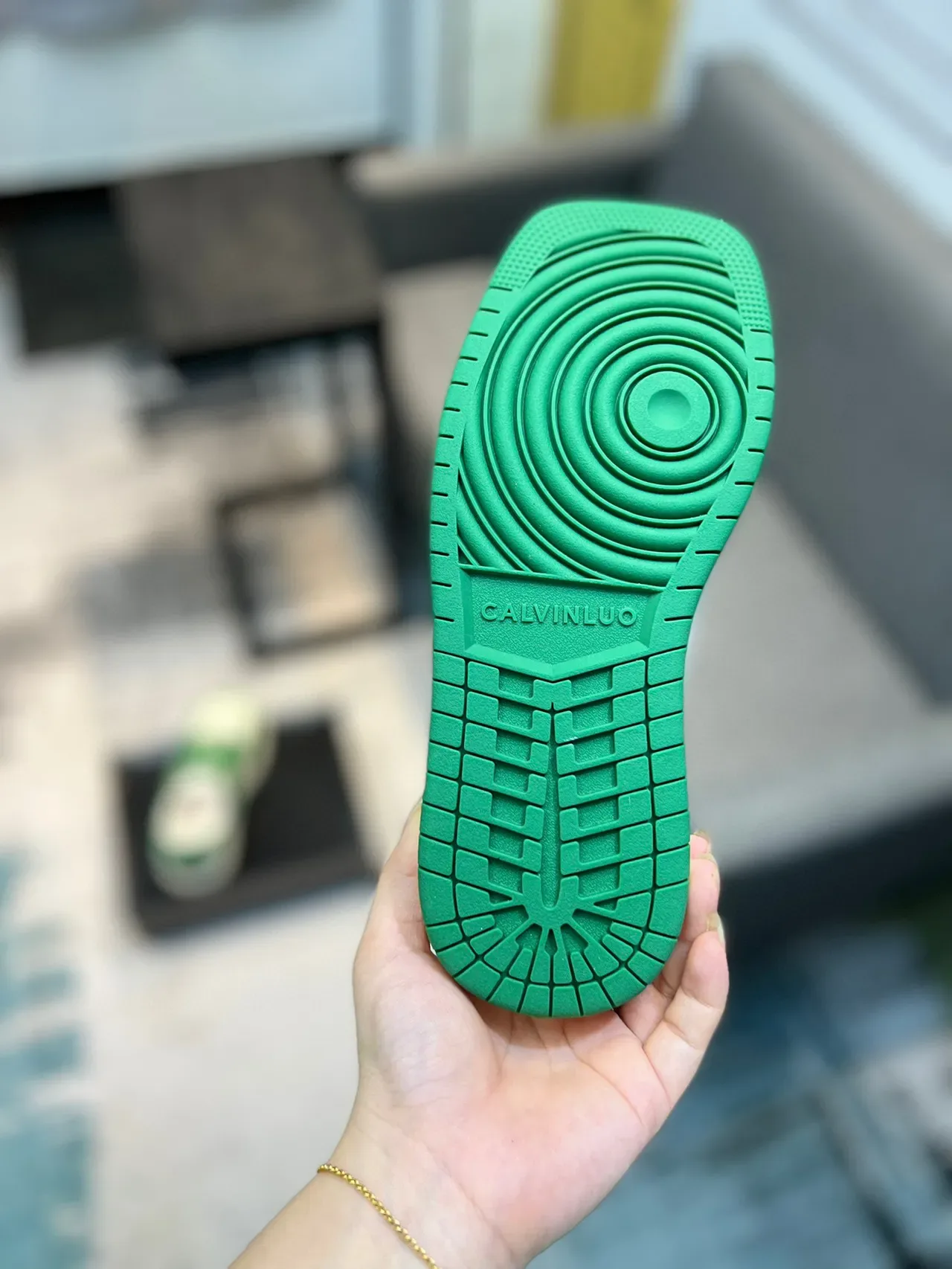 CALVINLUO Green and White Panelled Lifestyle Sneaker 8
