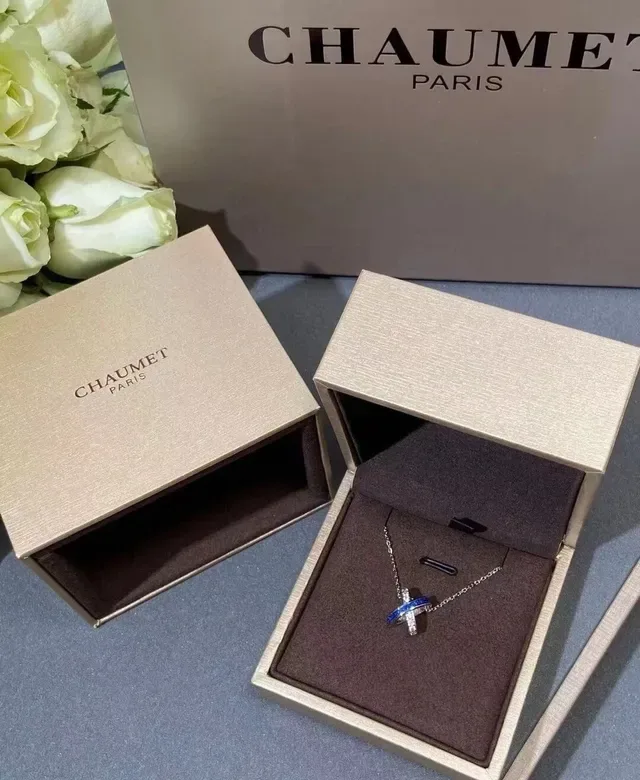 CHAUMET Liens Interlocking X Sapphire and Diamond Pendant Necklace 4