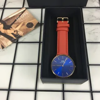 Daniel Wellington Blue Red Minimalist Dial Sunburst Face Quartz Watch