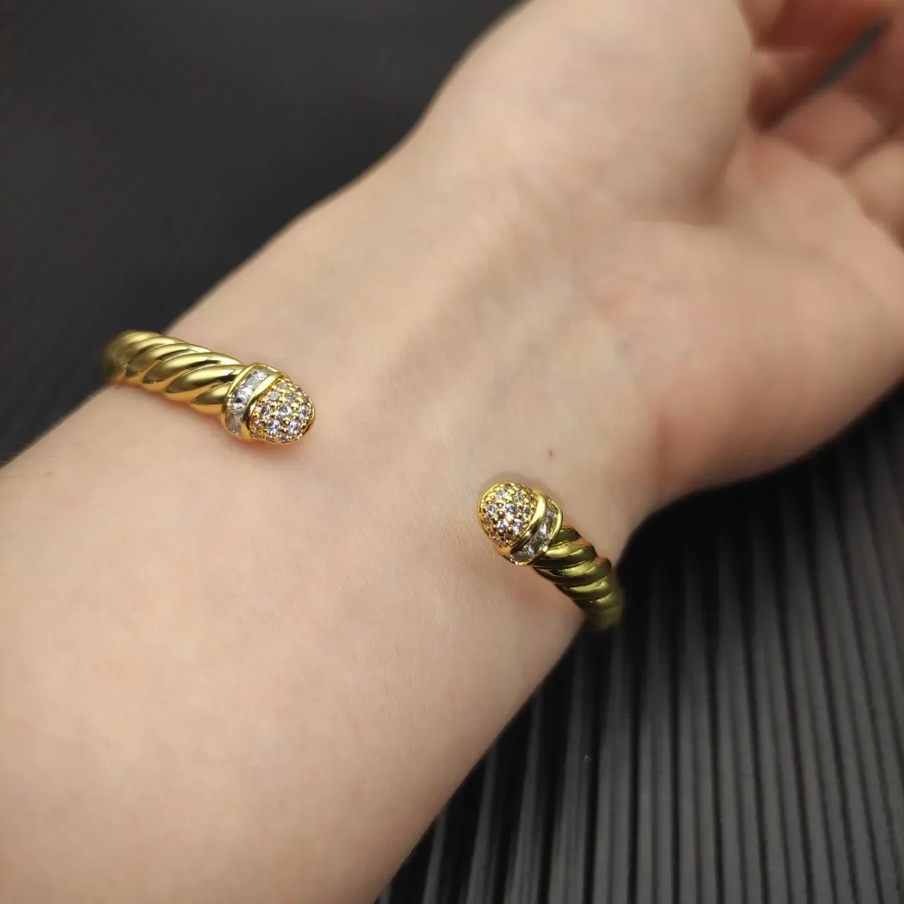 David Yurman Cable Classic Twisted Gold Diamond-Tipped Bracelet 9