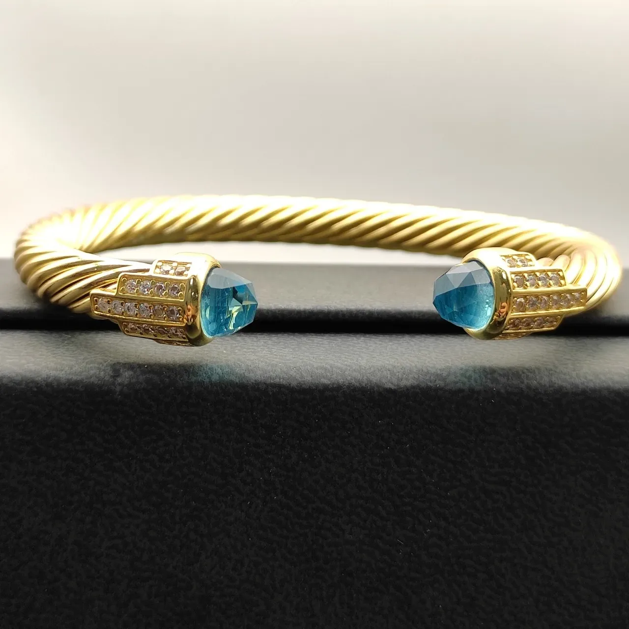 David Yurman Cable Classics Gold Blue Twisted Gemstone Terminals Bracelet 3