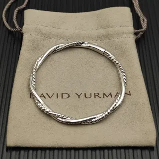 David Yurman Cable Classics سوار فضي ملتوي