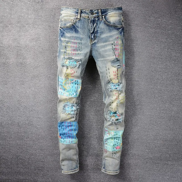 Distressed Patchwork Embroidered Light-Wash Blue Jeans 19