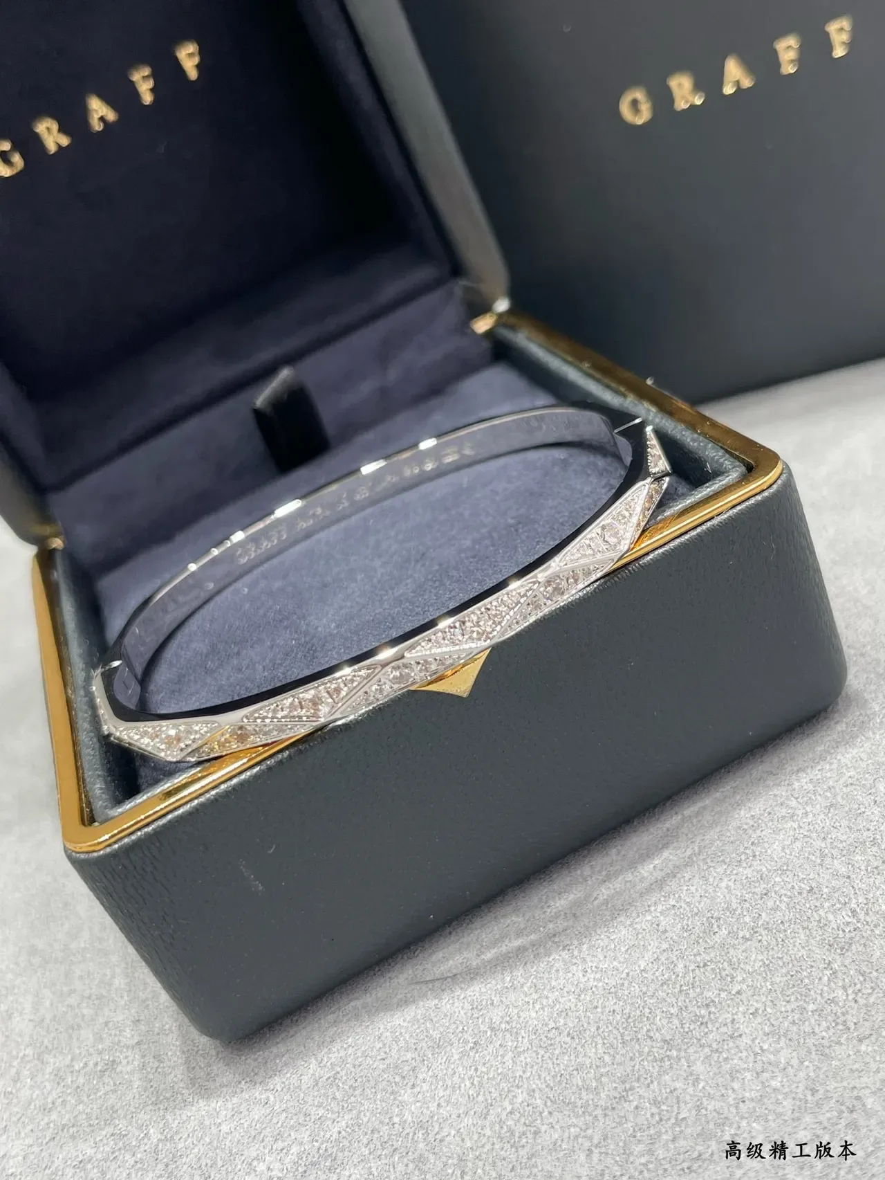 Dual-Tone Pavé Geometric Hinged Bangle Bracelets 5