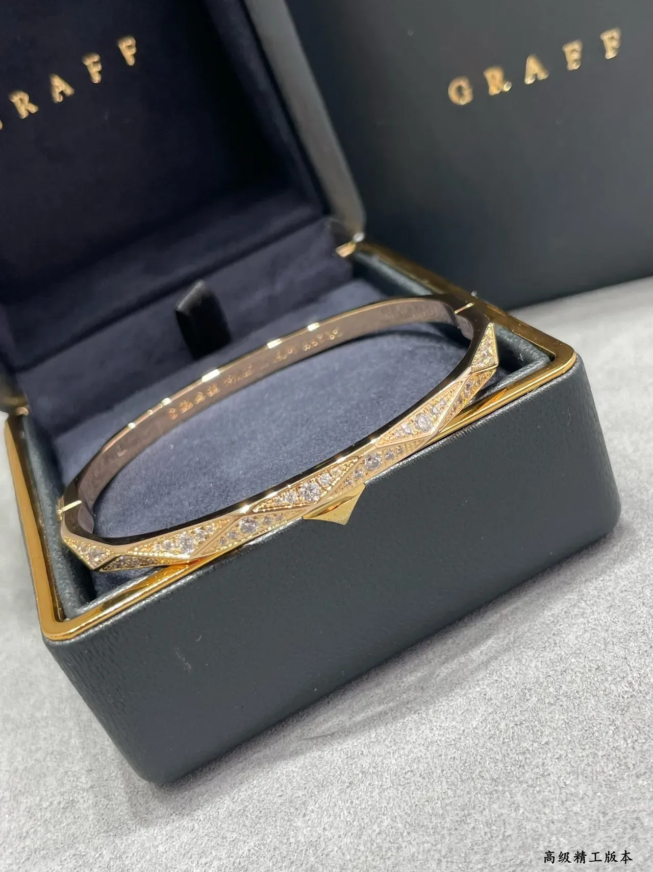 Dual-Tone Pavé Geometric Hinged Bangle Bracelets 6