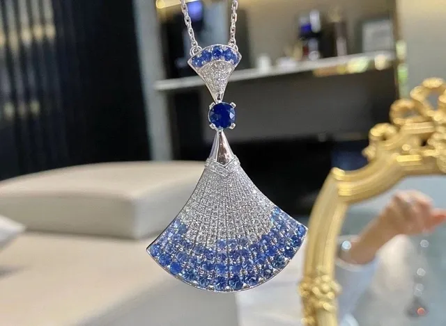 Fan-Shaped Gradient Blue Sapphire and Pavé Diamond Pendant Necklace 4