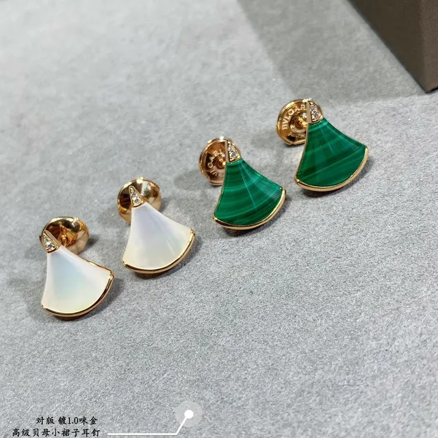 Fan-Shaped Malachite and Mother-of-Pearl Gold-Tone Stud Earrings 2