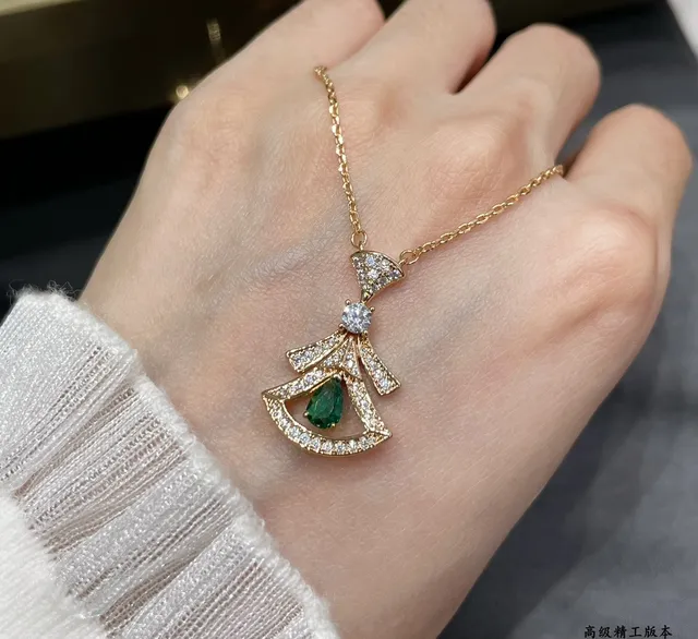 Fan-Shaped Pavé Diamond and Green Gemstone Pendant Necklace 9
