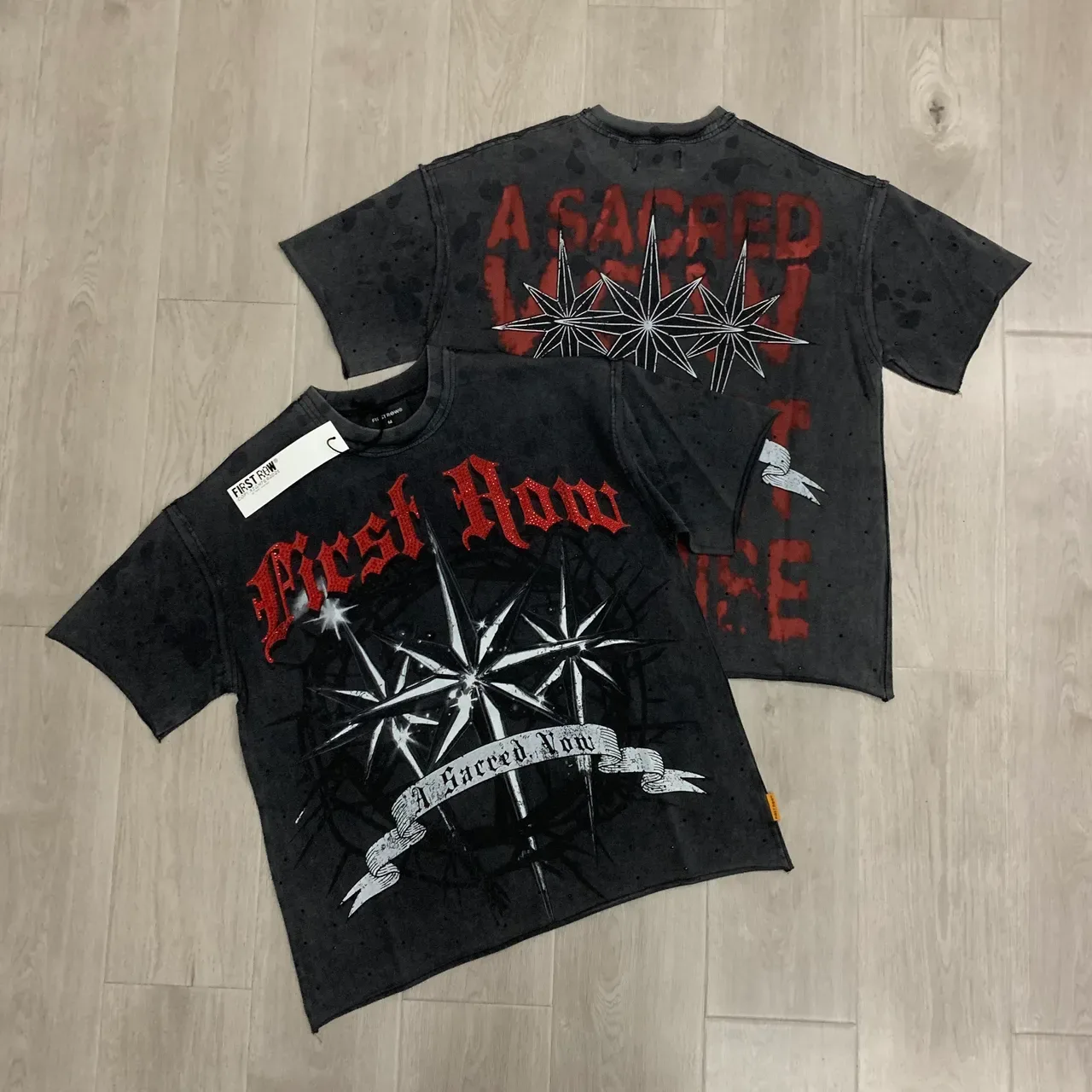 FIRST ROW Distressed Acid-Wash Graphic Print T-Shirt 4