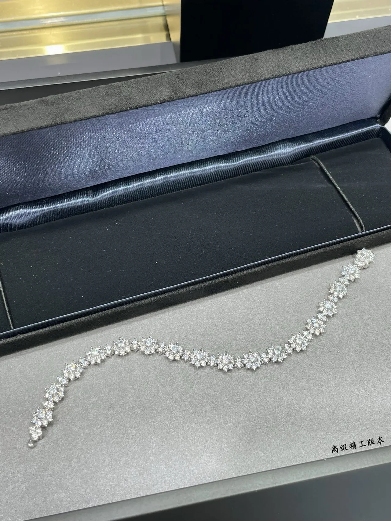 Floral Cluster Pavé Diamond Bracelet 5