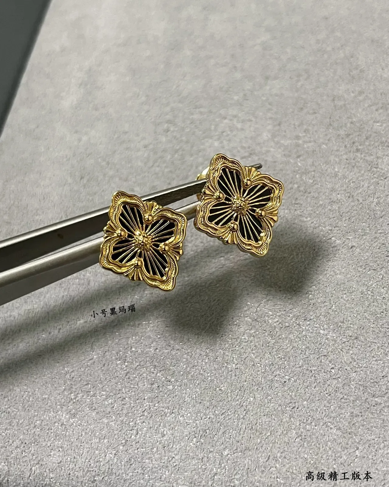 Floral Quatrefoil Black Inlay Gold-Tone Stud Earrings 7
