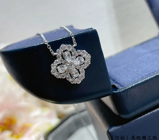 Floral Quatrefoil Pave Pendant Necklace 7