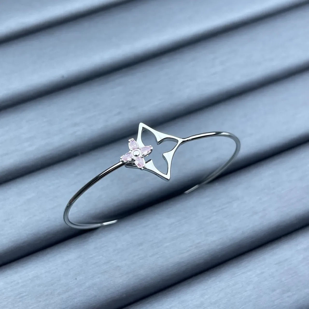 Gold and Silver Tone Star Motif Floral Stone Open Bangle Bracelets 3