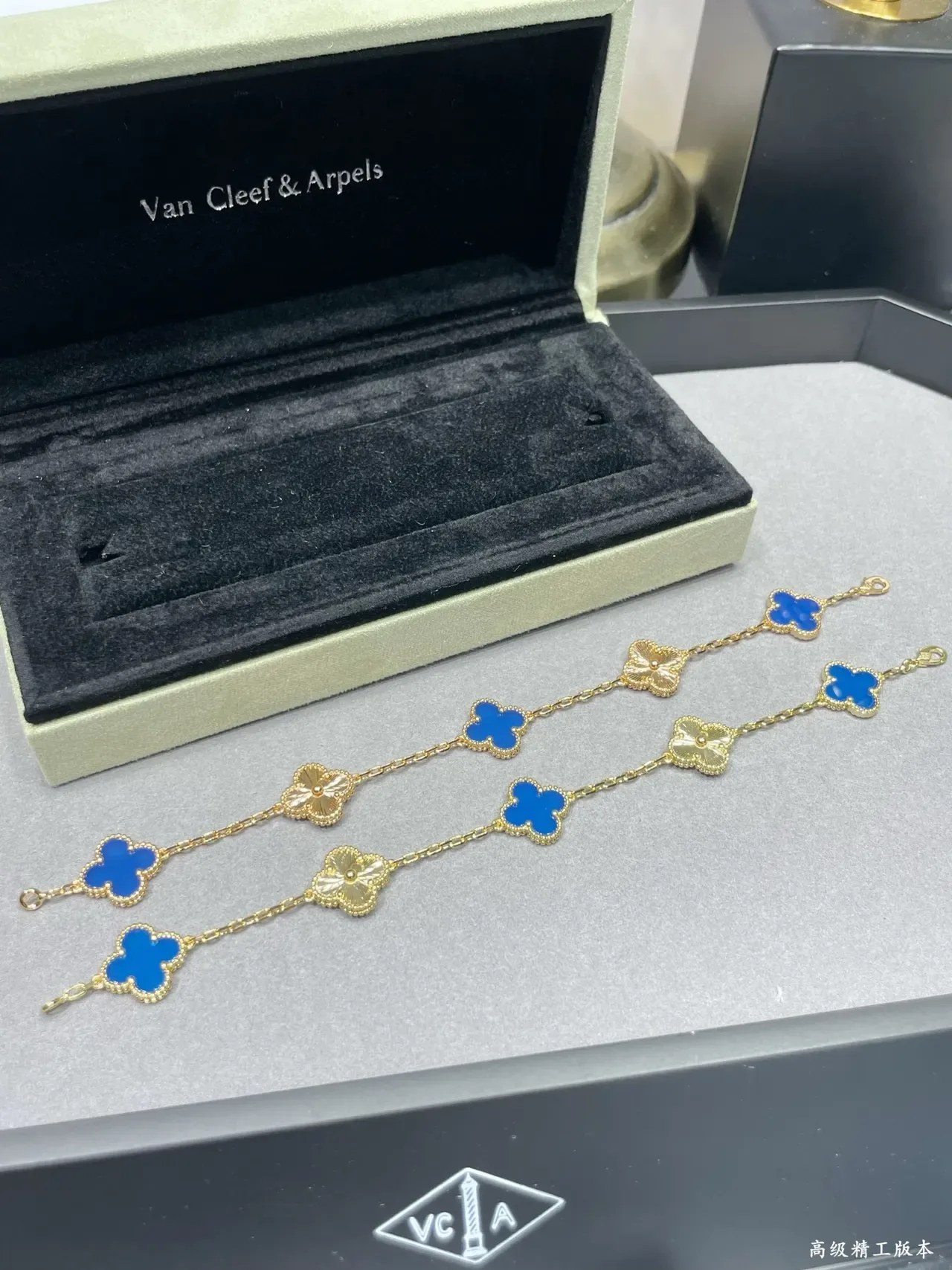 Gold Blue Chain Clover-Shaped Charms Bracelet 6