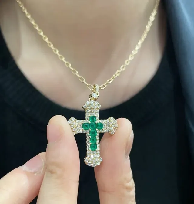 Gold Green Cross-Shaped Pendant Pavé-Set Clear Stones Necklace 9