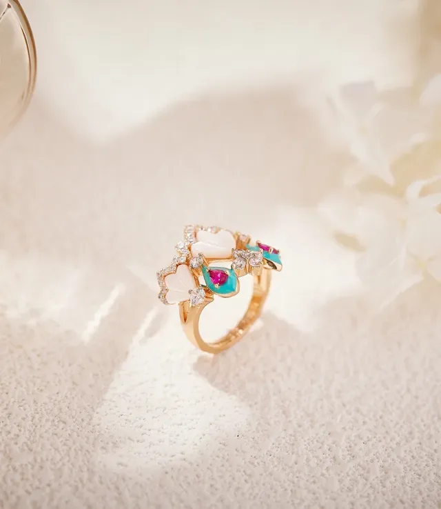 Gold Multi-Stone Enamel and Shell Motif Ring 3