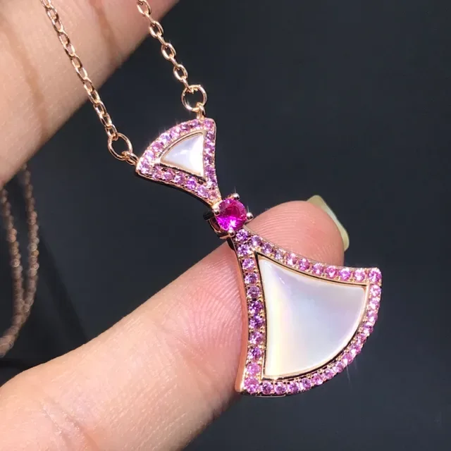 قلادة ذهبية متعددة الألوان بمعلقات على شكل مروحة مرصوصة في طبقات Pavé-Set Clear Crystals 5