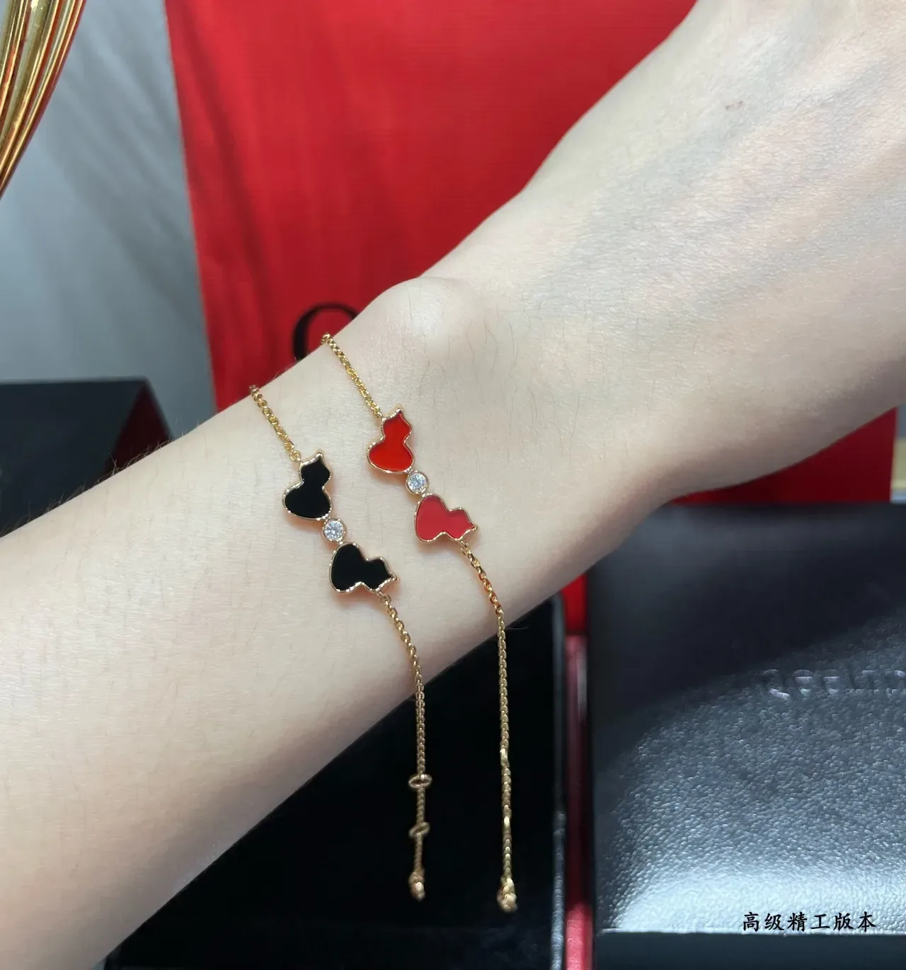 Gold Red Chain Enamel Heart Charms Bracelet 4