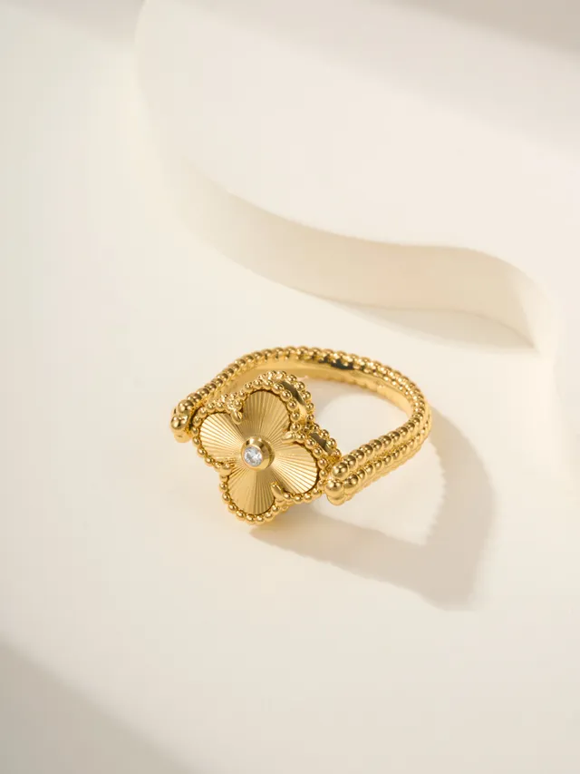 Gold Red Clover-Shaped Enamel Inlay Beaded Band Ring 5