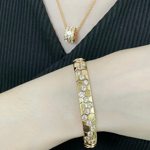 Gold Silver Hexagonal Honeycomb Motif Pavé-Set Clear Stones Necklace 9