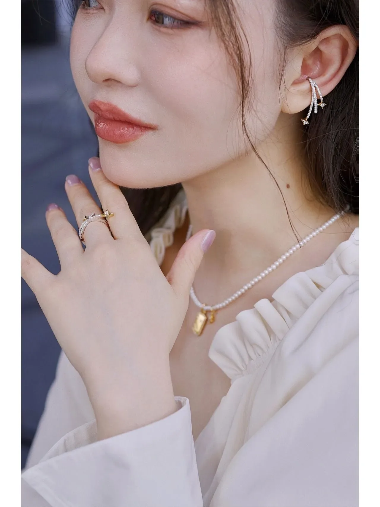 Gold Silver Star-Shaped Dual-Tone Metal Earrings 3