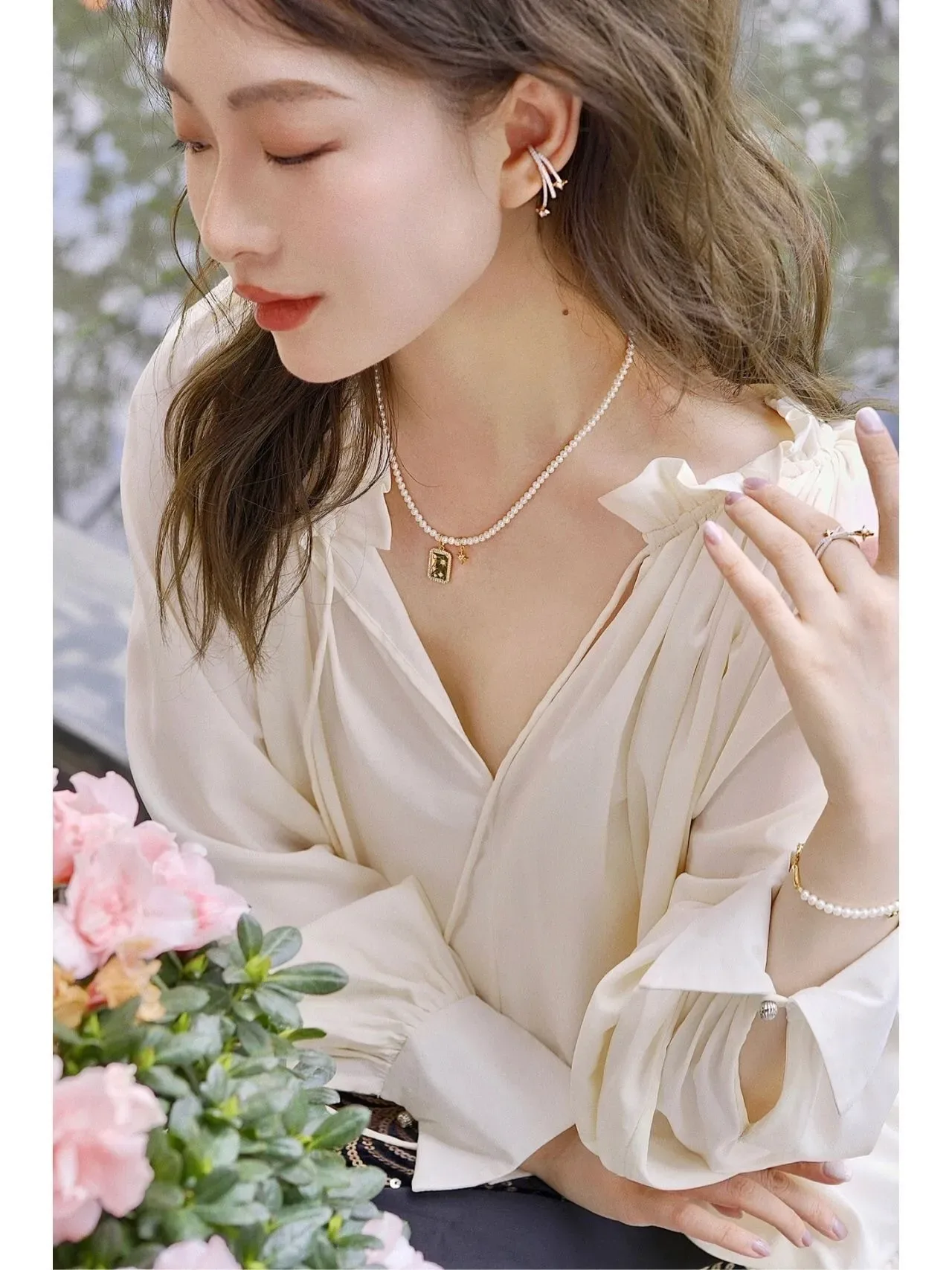 Gold Silver Star-Shaped Dual-Tone Metal Earrings 5