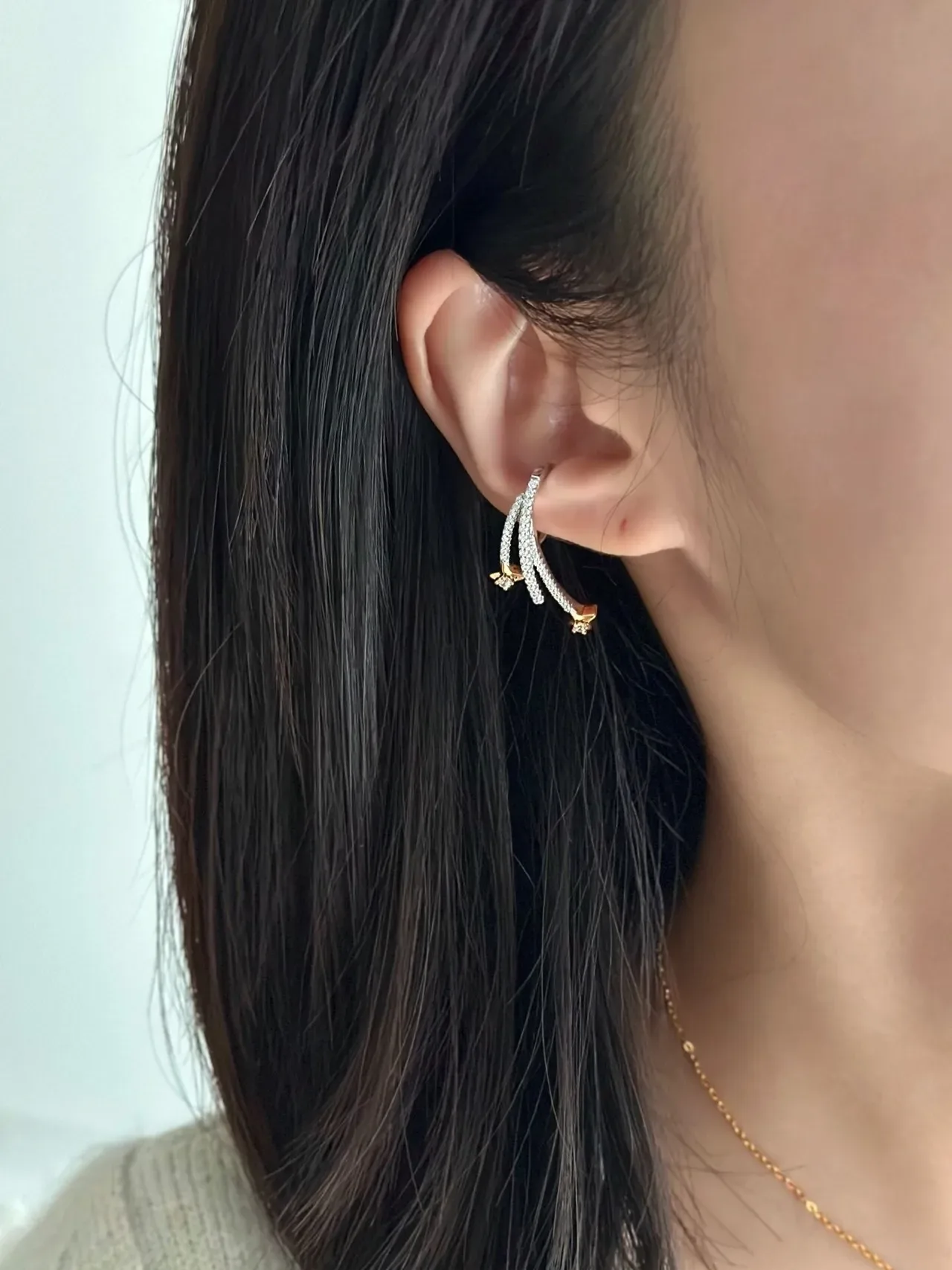 Gold Silver Star-Shaped Dual-Tone Metal Earrings 8