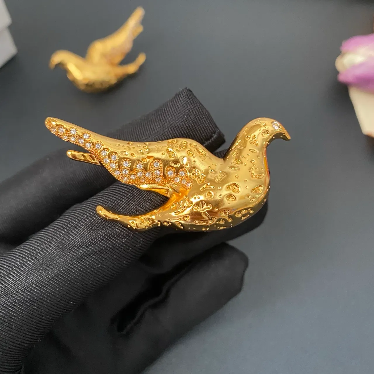 Gold-Tone Crystal Bird Brooches 6