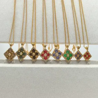 金色搪瓷花卉四叶草吊坠项链