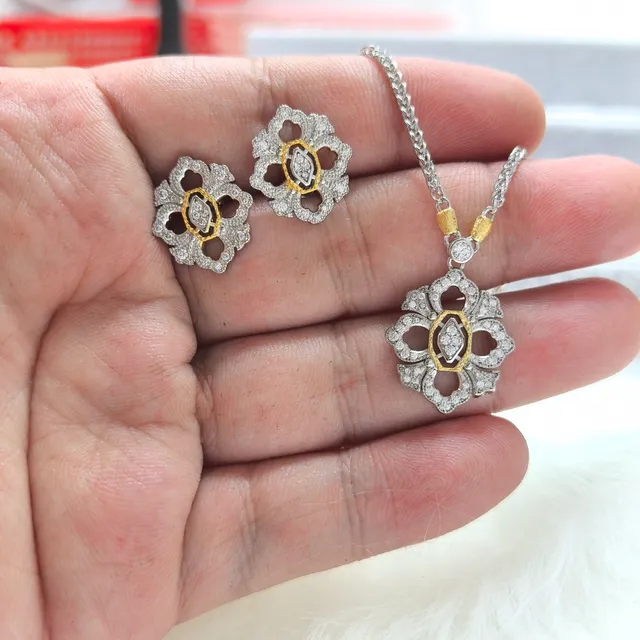 Gold-Tone Enamel Floral Quatrefoil Pendant Necklaces 7