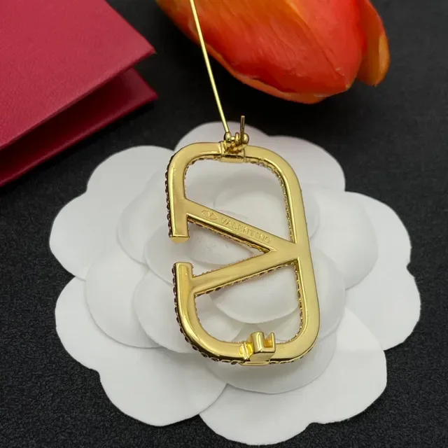Broche dourado rosa e cristal transparente pavê V-motif 3