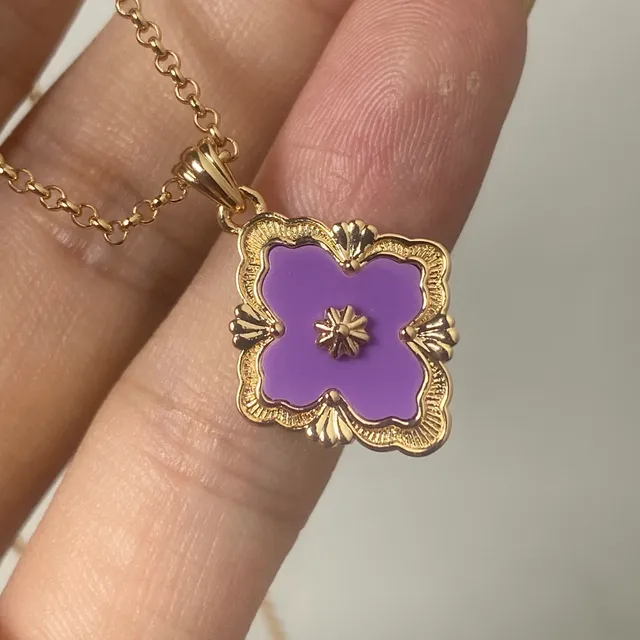 Gold-Tone Purple Enamel Flower Quatrefoil Pendant Necklaces 4