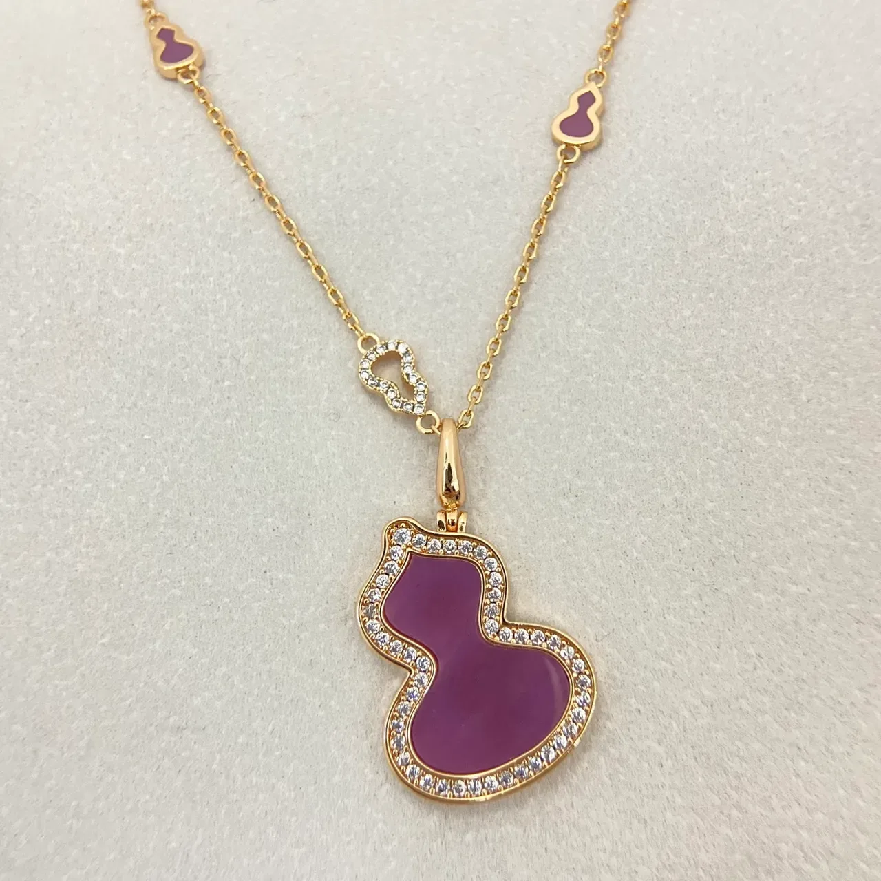 Gold-Tone Purple Enamel Gourd Pendant Necklace 5